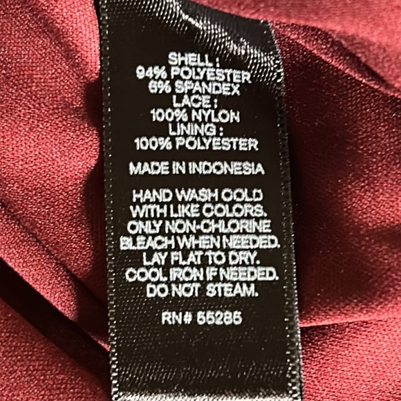 Express Lace Dress - Picture 8 of 15